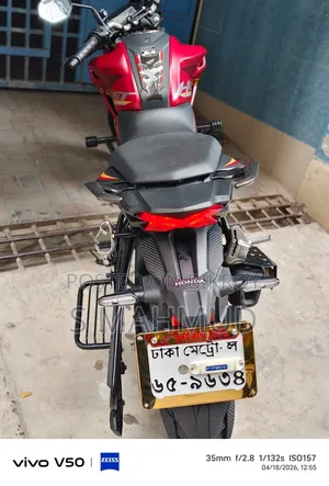 Honda Hornet 2.0 2024 Red