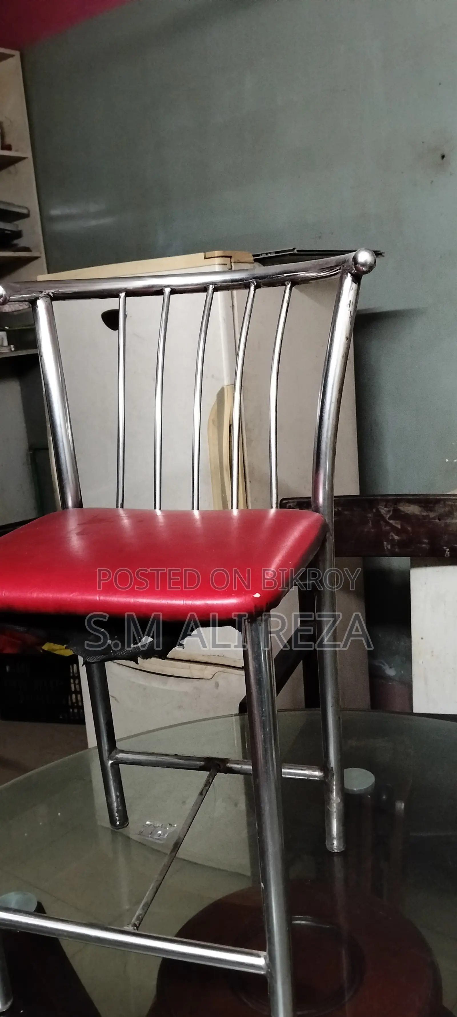 কম দামে ভালো মানের কাঠের ডাইনিং টেবিল বিক্রি হবে
