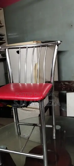 কম দামে ভালো মানের কাঠের ডাইনিং টেবিল বিক্রি হবে