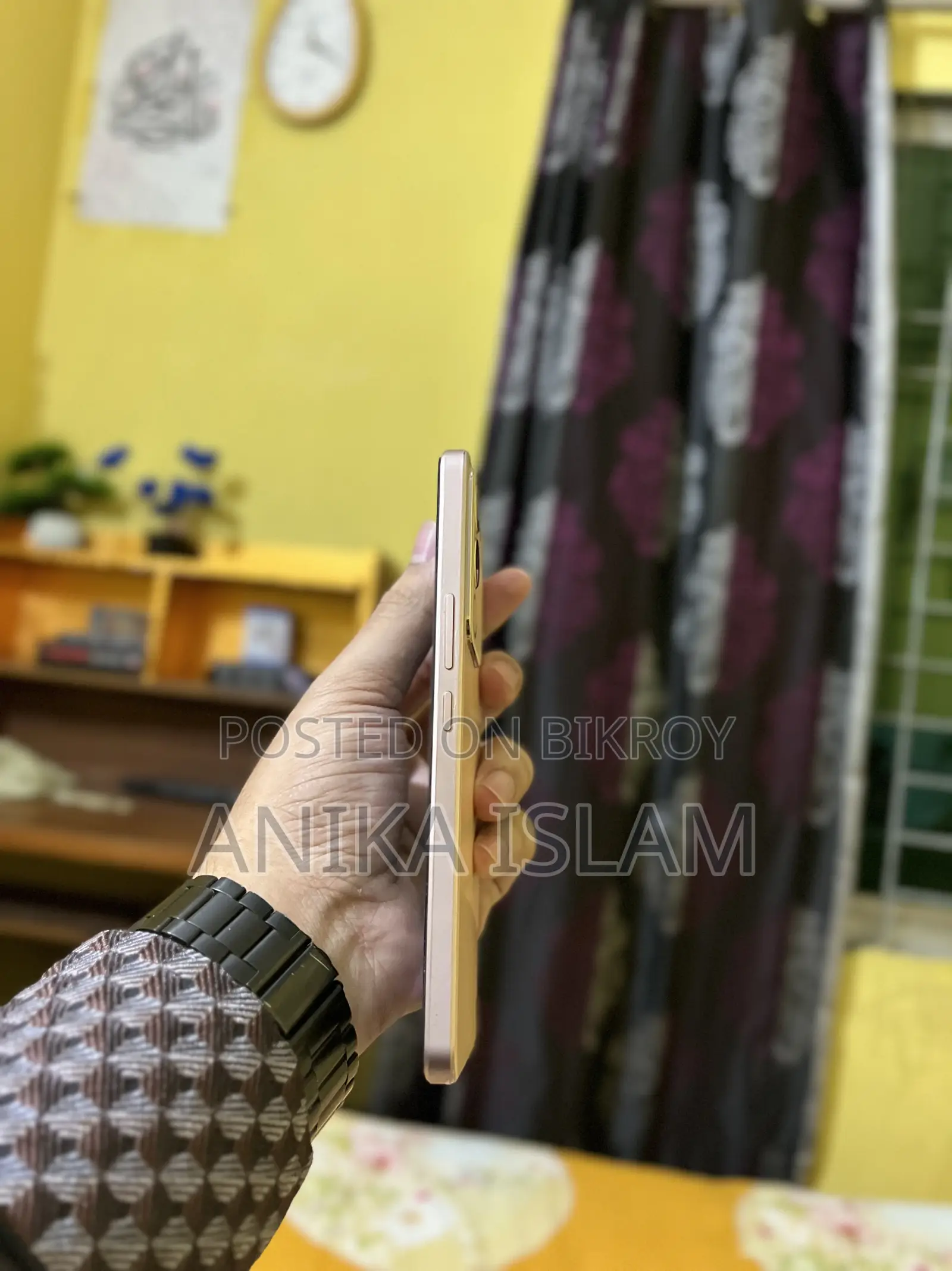Vivo Y200 128 GB Gold