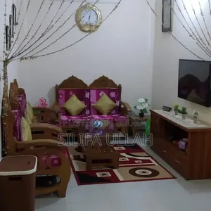সেগুন কাঠের সোফা । যারা নিতে চান যোগাযোগ করুন।
