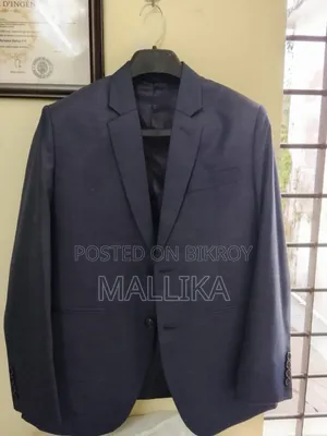 Absolutely premium quality customized suit used only once