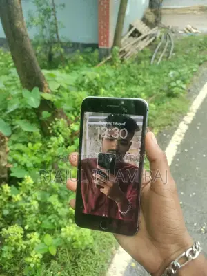 Apple iPhone 8 Plus 64 GB Black