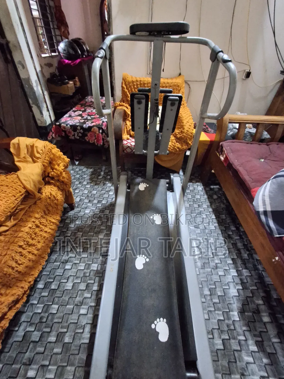 Treadmill (Analog)