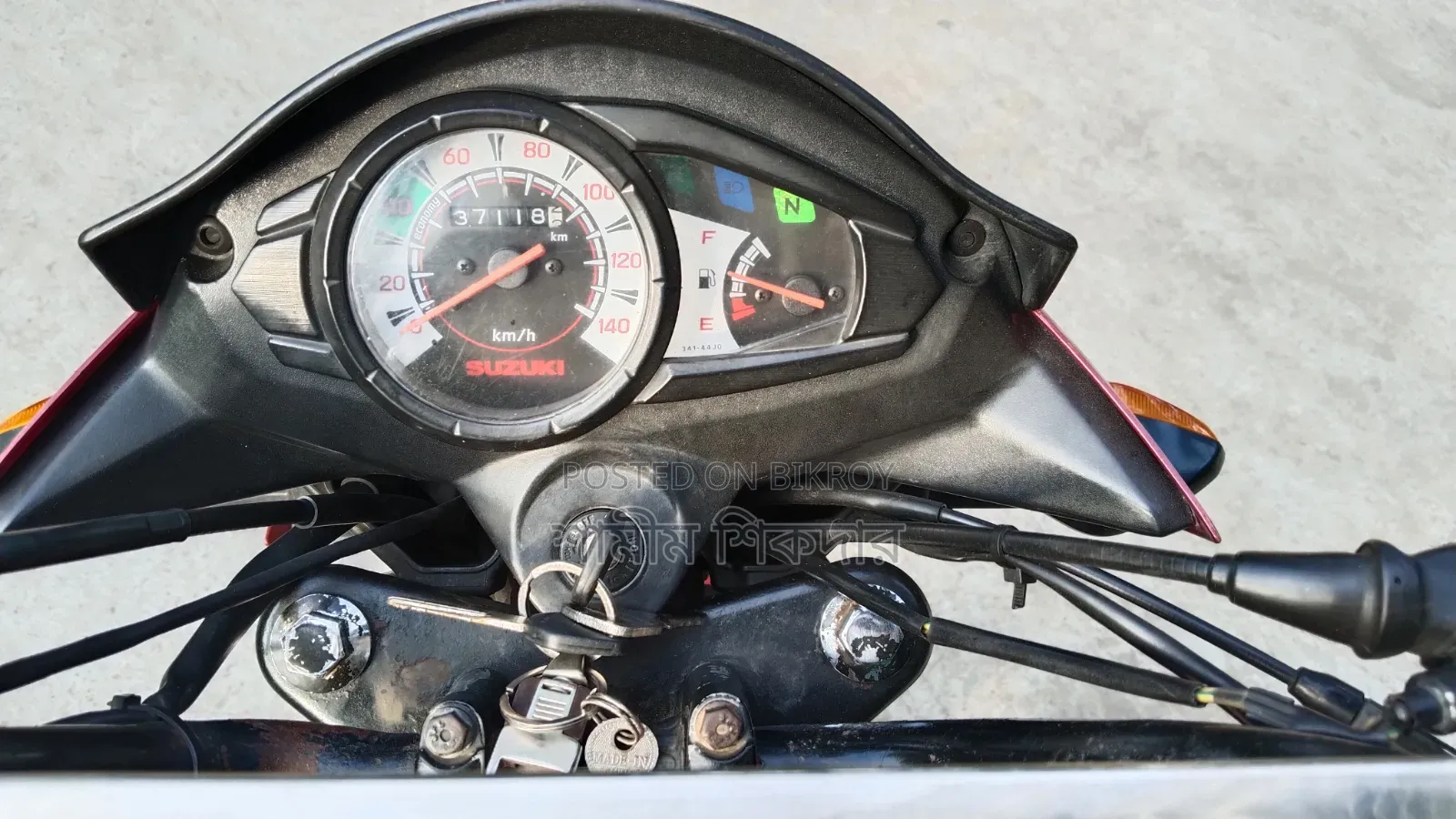 Suzuki Hayate 2020 Red