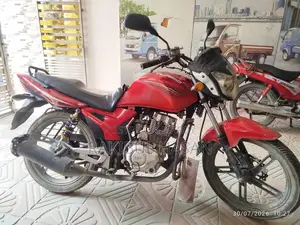 Runner 2014 Red