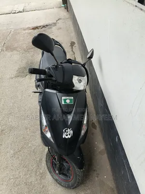 রানার স্কুটি-১১০ ২০২৩ কালো