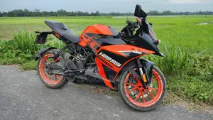 KTM RC 125 2019 Orange