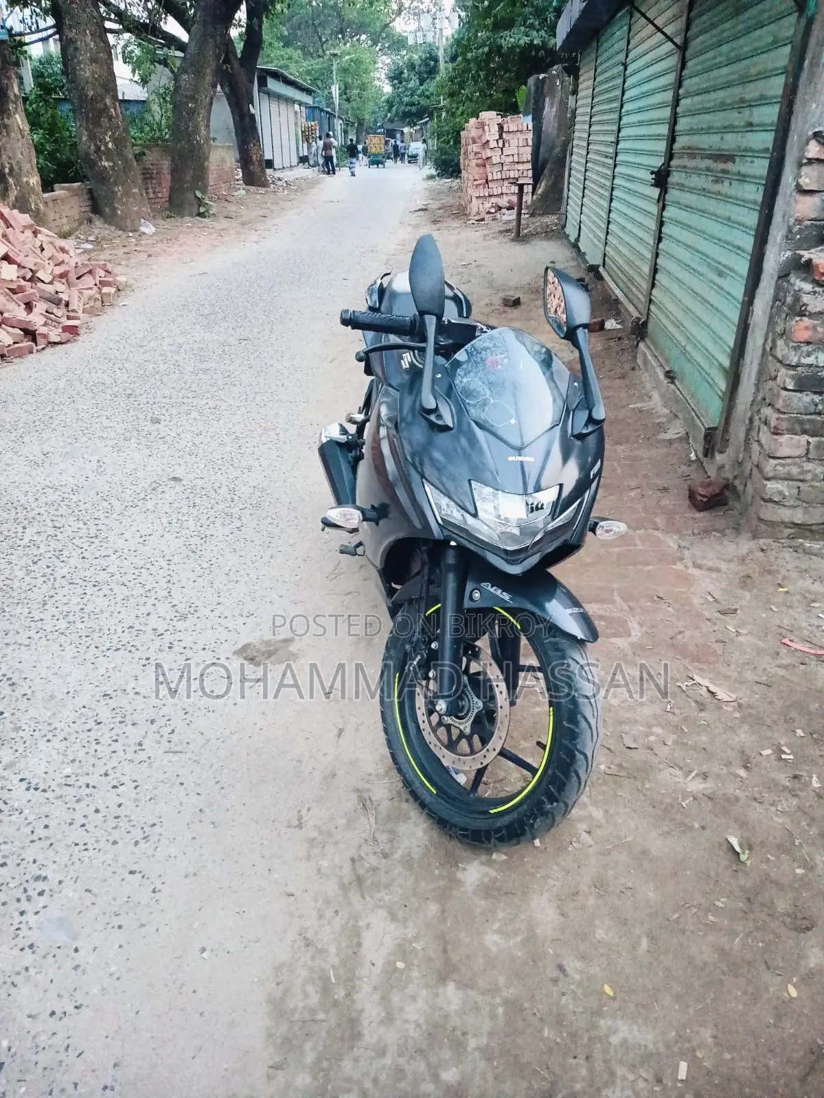 Suzuki 2023 Black
