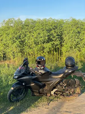 Suzuki 2023 Black