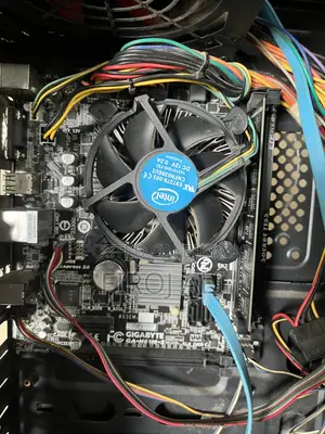 Desktop Computer Gigabyte 4GB Intel Core i5 SSD 128GB