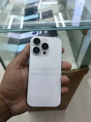 অ্যাপল আইফোন ১৬ প্রো ১২৮ জিবি হোয়াইট