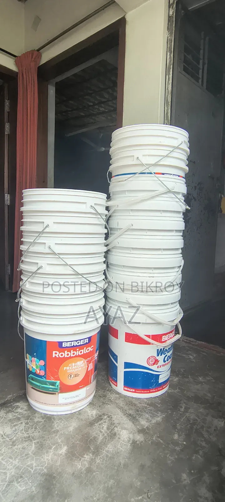 বালতি বিক্রি হবে