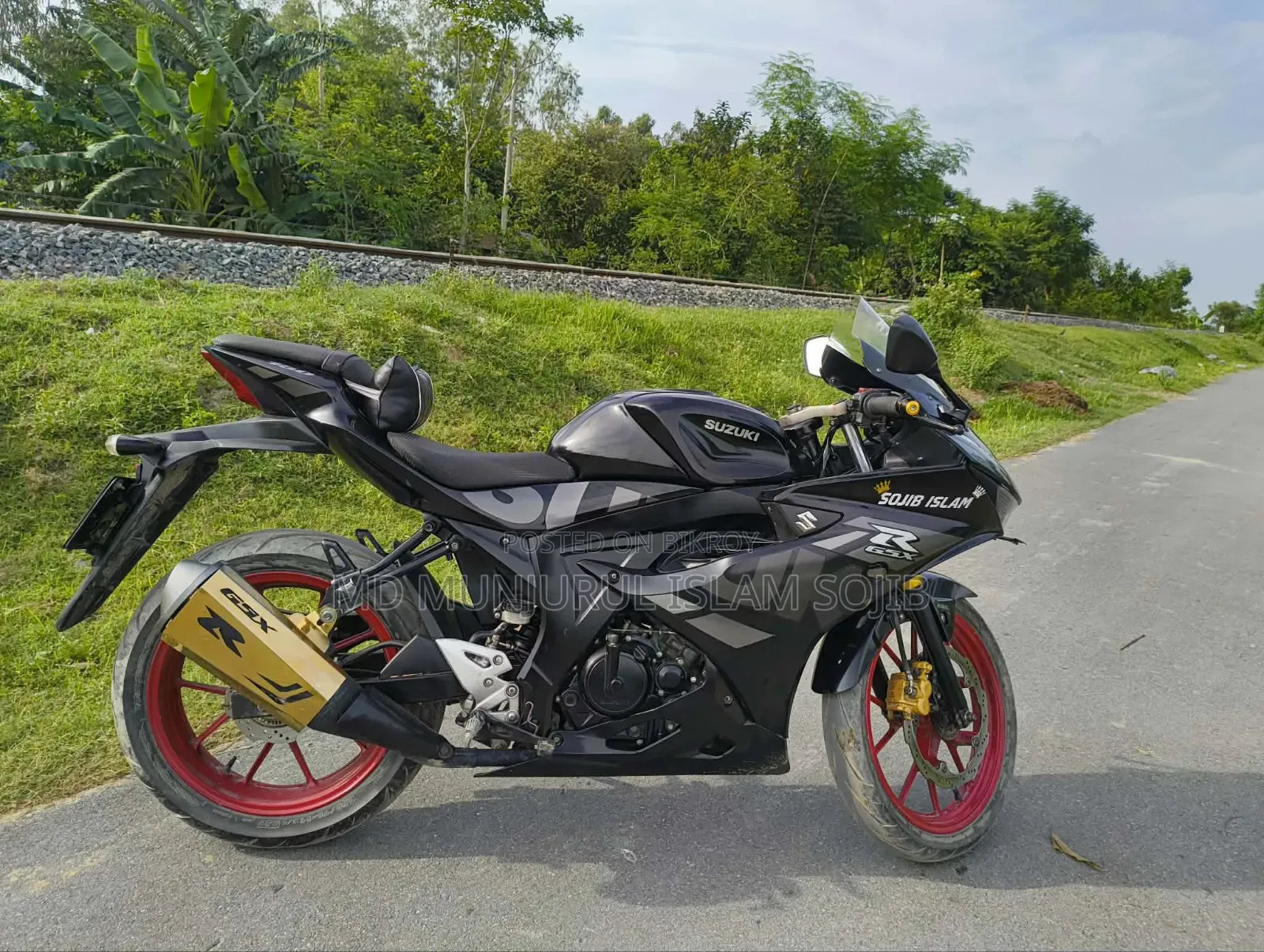 সুজুকি জিএসএক্স-আর১৫০ ২০২১ ব্ল্যাক