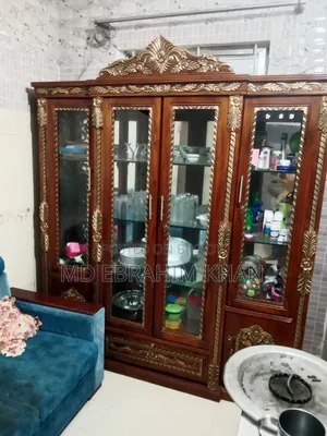 সেগুন কাঠের সুকেজ