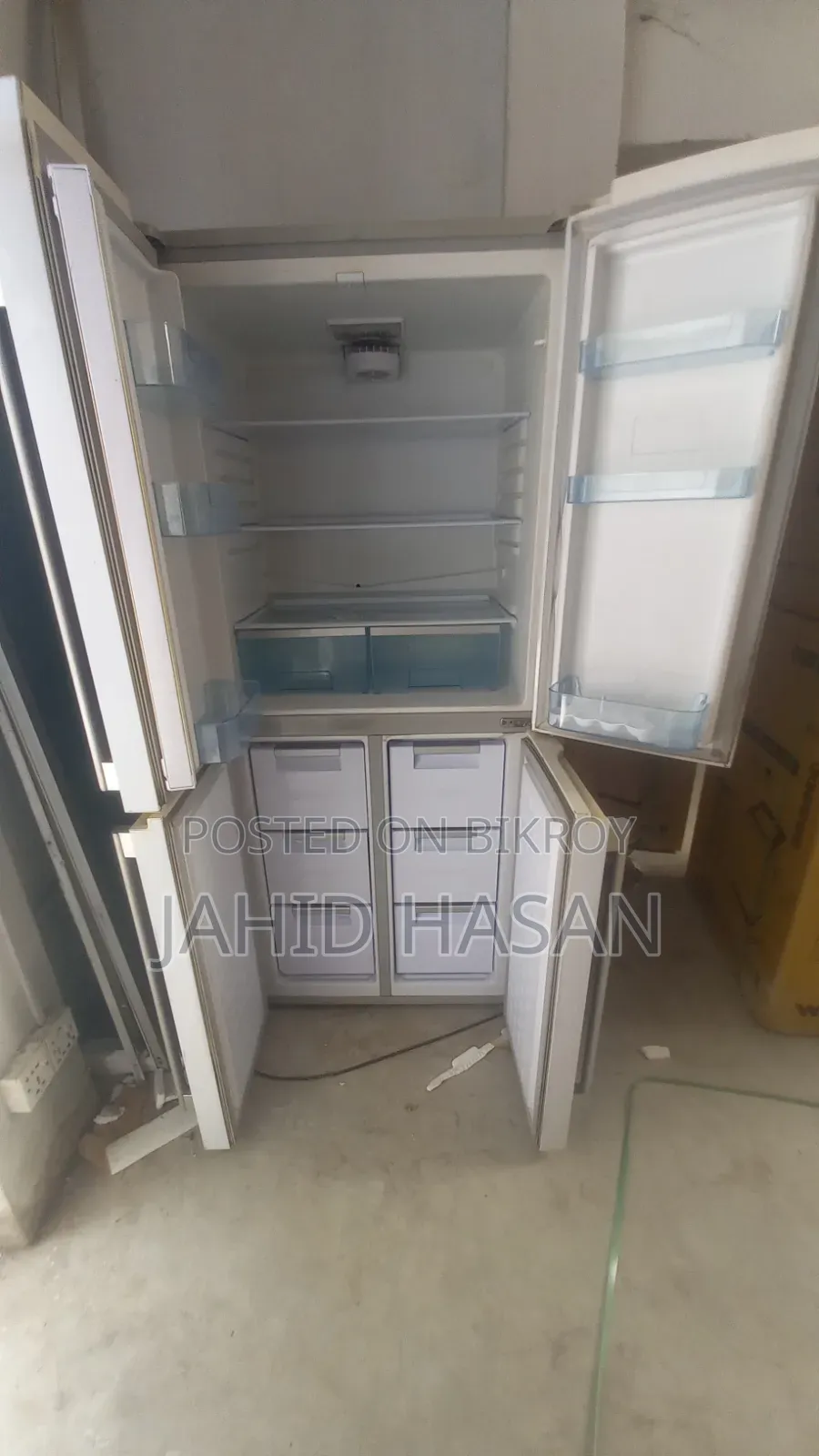 একটি রানিং ফ্রিজ বিক্রয় করা হবে