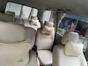 Toyota Noah 2.0 Four-wheel Drive (8 Seater) 2003 Silver