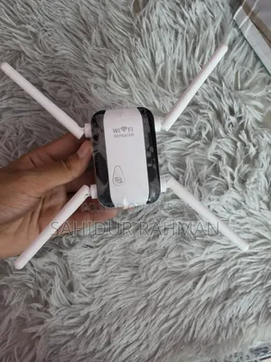 WiFi Repeater / Range Extender 300Mbps | 4 Antenna | Brand New