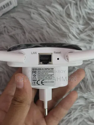 WiFi Repeater / Range Extender 300Mbps | 4 Antenna | Brand New