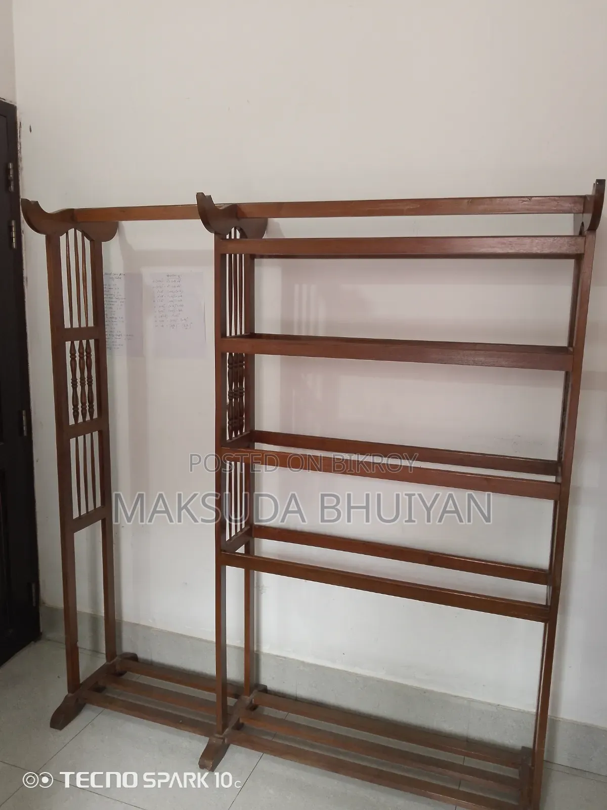 Clothes Stand