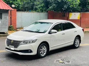 Toyota Premio 2017 Pearl
