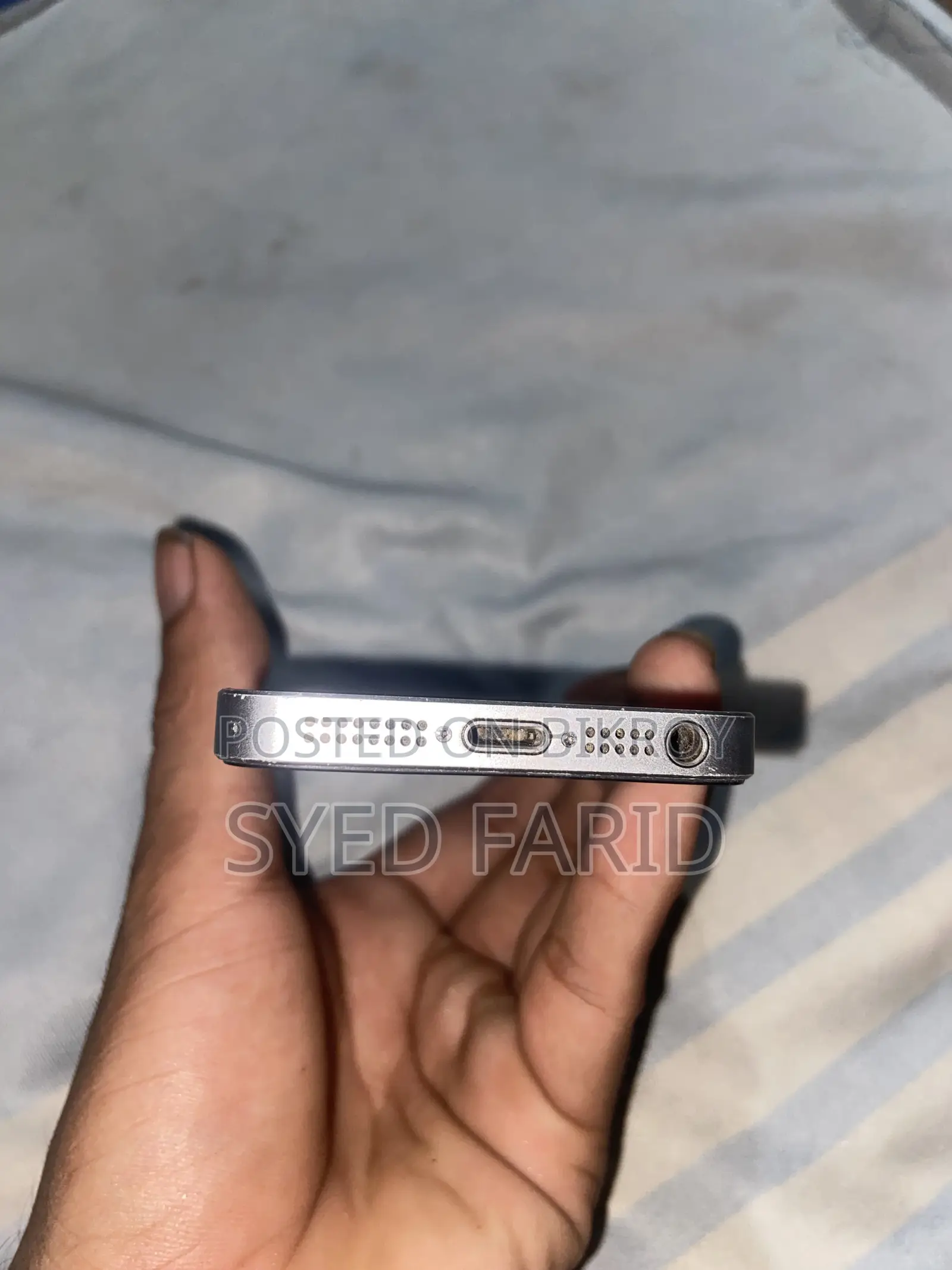 Apple iPhone SE 32 GB Silver