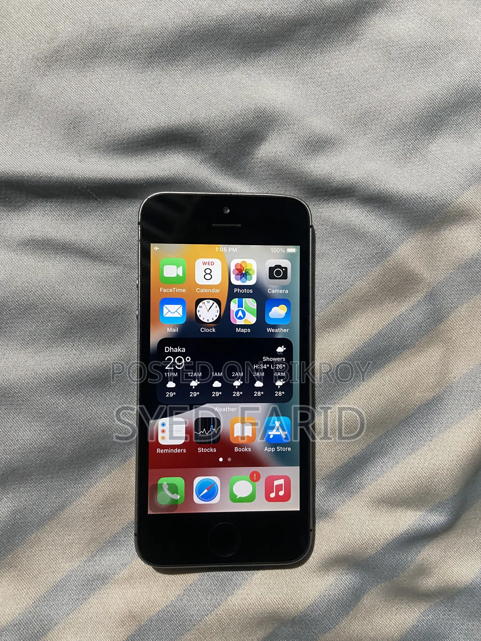 Apple iPhone SE 32 GB Silver