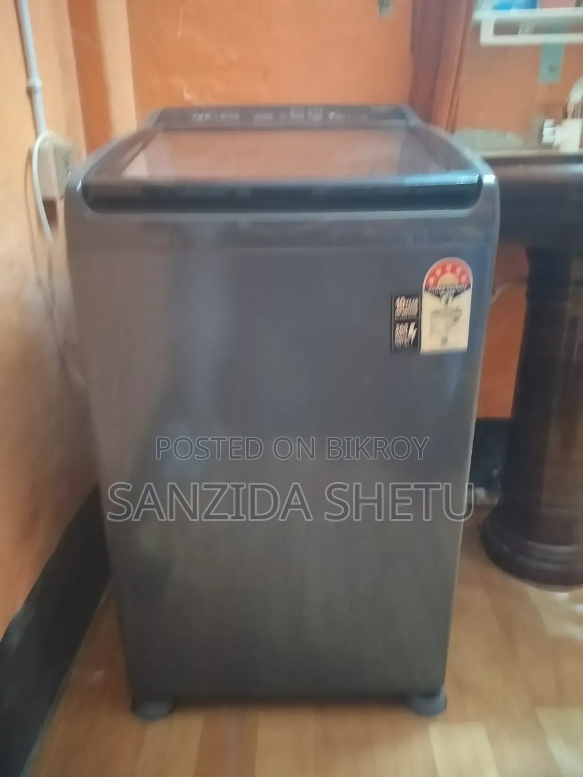 Whirlpool 7.5 Kg Top Loaded Washing Machine - Excellent Condition