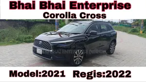 টয়োটা করোল্লা ক্রস ২০২২ কালো