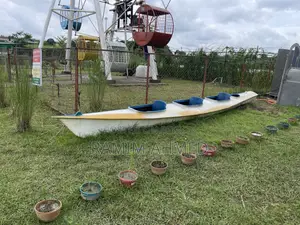 Kayak Boat to Enjoy in Lakes and Rivers