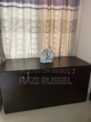 টিভি ক্যাবিনেট