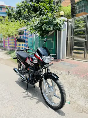 হিরো এইচএফ ডিলাক্স ২০১৮ কালো