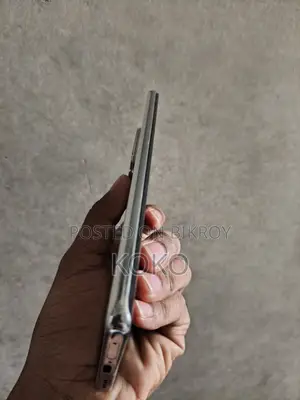 আইকু ১২৮ জিবি হোয়াইট