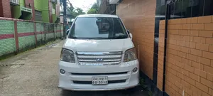 Toyota Noah 2005 Pearl