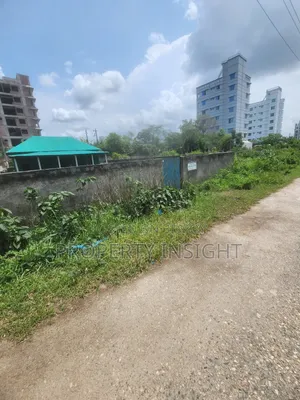 ফিল্ড ভিউ দক্ষিণমুখী: লেক সেক্টর ২৫ এর কাছে ৩ কাঠা