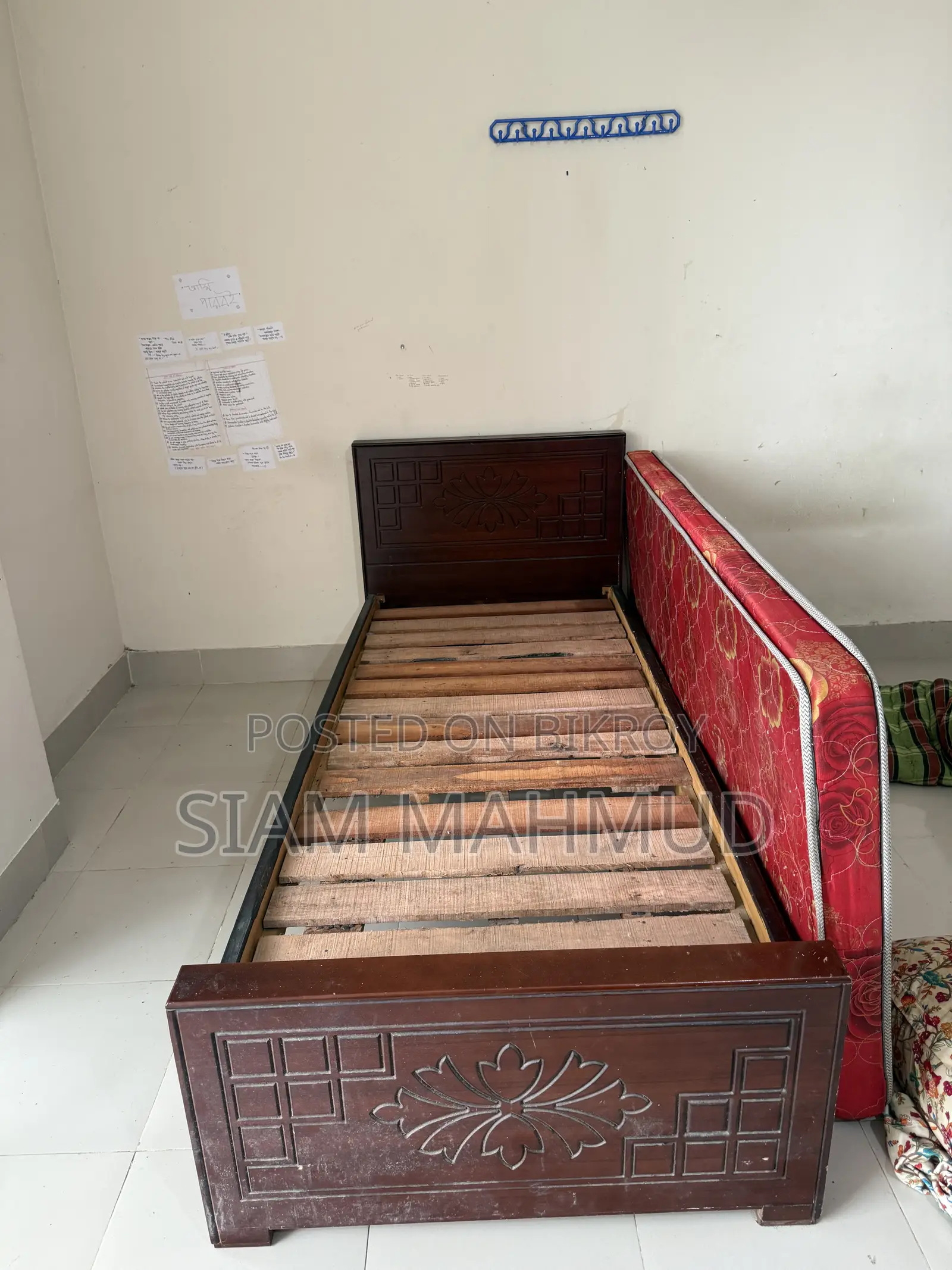 বেড এবং ফোম ম্যাট্রেস, ৬ মাস ব্যবহৃত