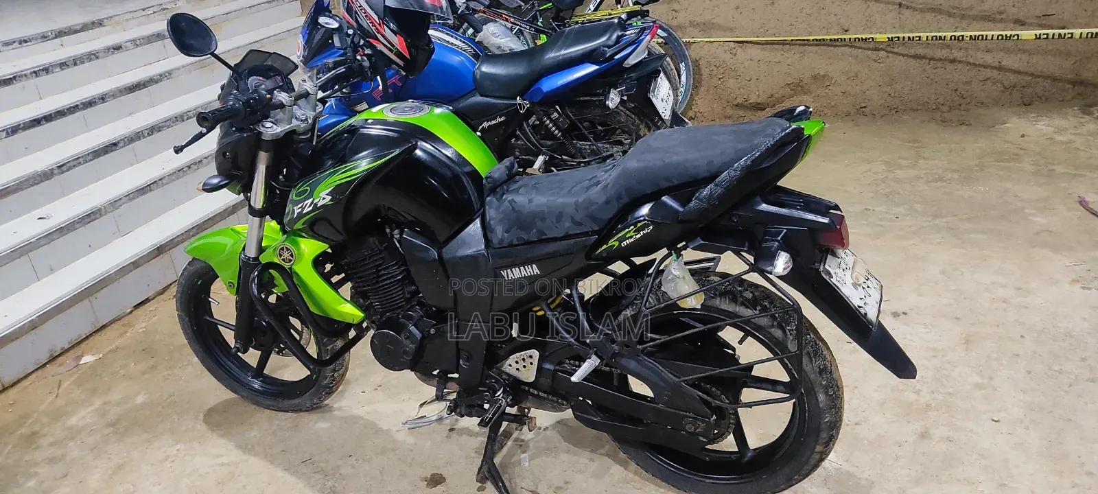ইয়ামাহা এফজেড ২০১২ কালো