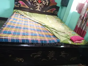 ৬/৭ ফিট বেড জাজিম ও তোষক সহ