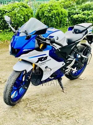 ইয়ামাহা আর১৫এম ২০২২ ব্লু