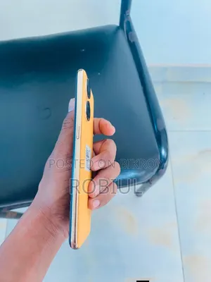 Oppo Reno 8T 128 GB Yellow