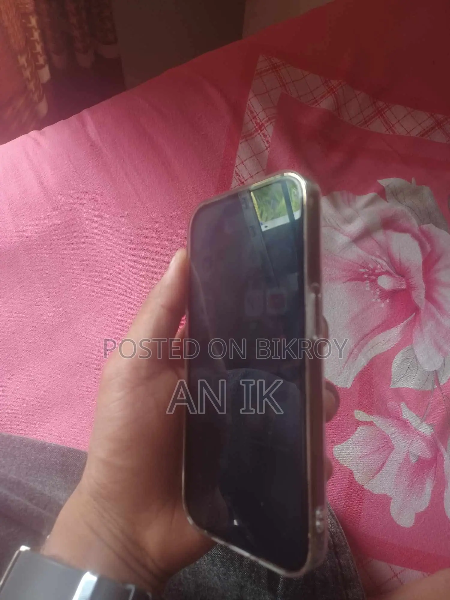 অ্যাপল আইফোন ১৪ প্রো ১২৮ জিবি গোল্ড