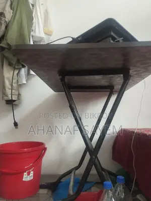 পারটেক্স ফোল্ডিং টেবিল