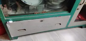Almari Sell