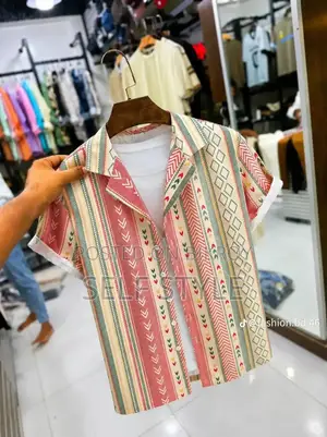 স্টাইলিশ হাফ হাতা শার্ট