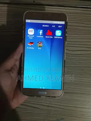Samsung Galaxy J7 16 GB