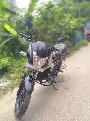 Mahindra Centuro 2015 Black