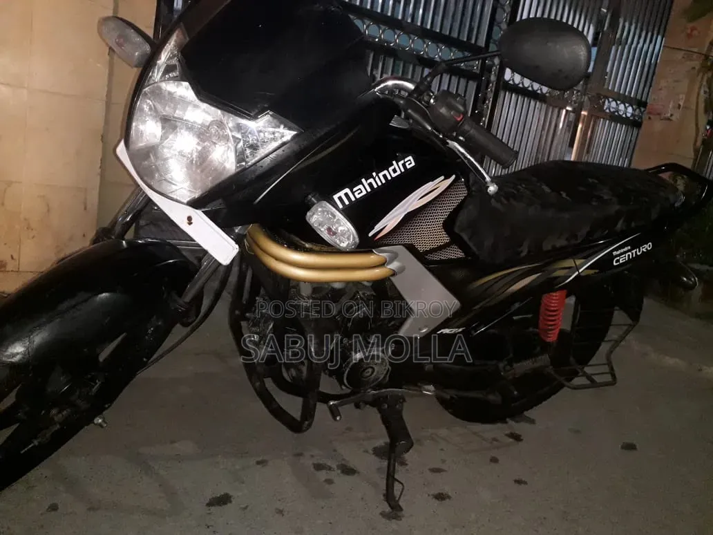 Mahindra Centuro 2015 Black