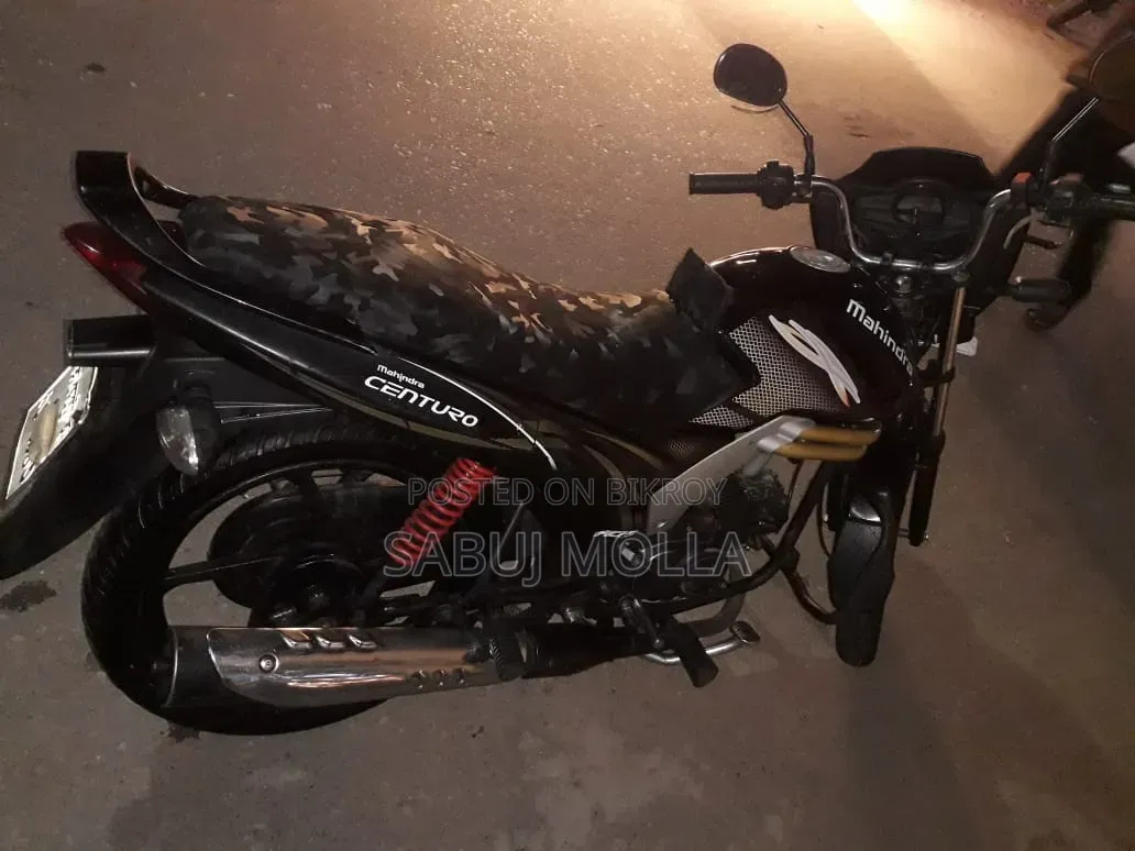Mahindra Centuro 2015 Black