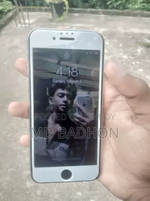 Apple iPhone 6s 64 GB White