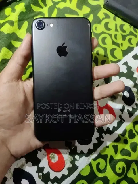 অ্যাপল আইফোন ৭ ৩২ জিবি ব্ল্যাক